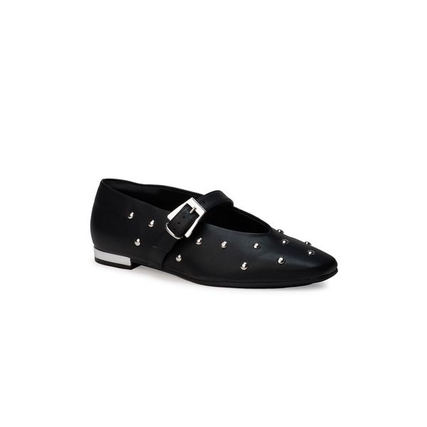 Sapatilha Bebecê com Maxi Fivela, Tachas e Salto Metalizado