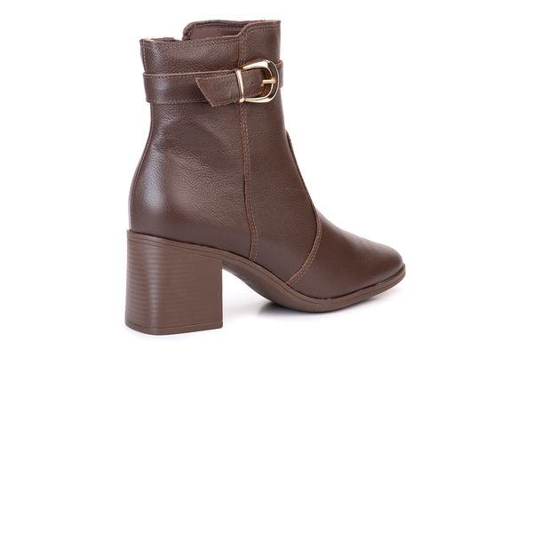 Bota Bebecê Clássica em Couro Bico Redondo com Pulseira e Fivela